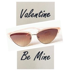 Cool retro Cat Eye Shades in Pink with Brown gradient lens very Pinup Cosplay